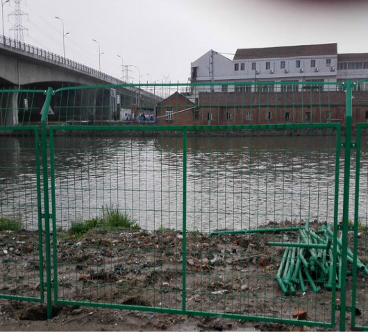 荆门河渠防护网栏