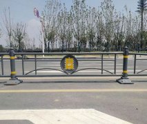 武汉道路护栏的反光材料有什么作用？