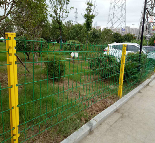 花坛围栏网.jpg